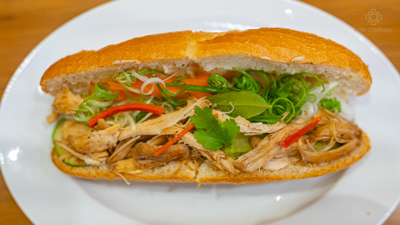 Bánh Mì Gà Xé