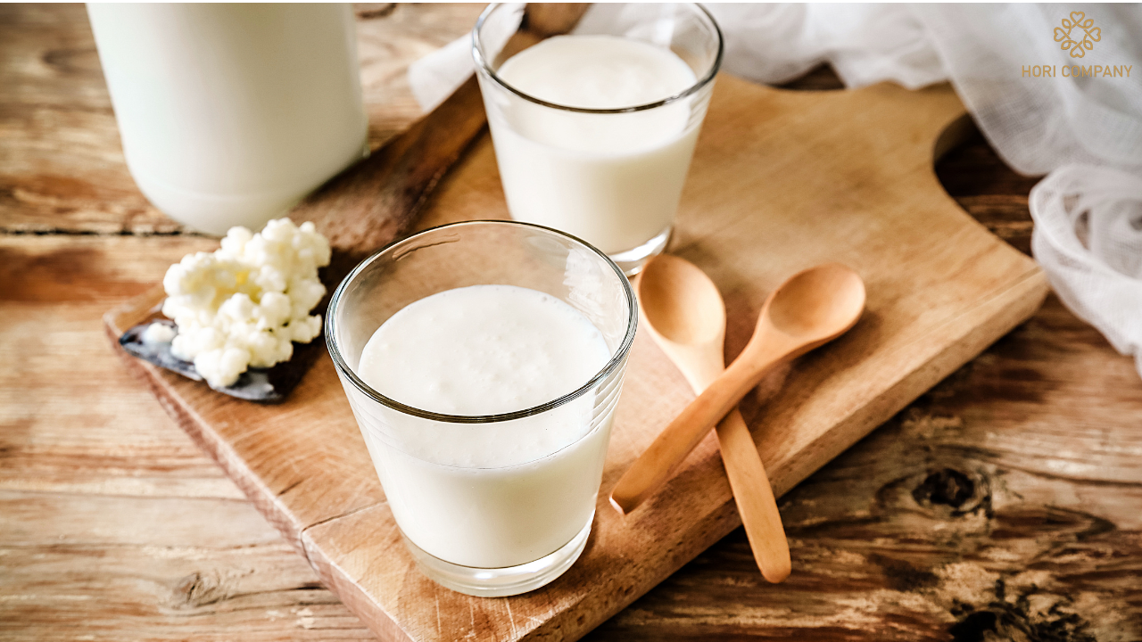 ạn có thể dùng kefir để uống liền. Hoặc kết hợp với những món trái cây làm sinh tố hoặc bữa sáng/bữa xế.